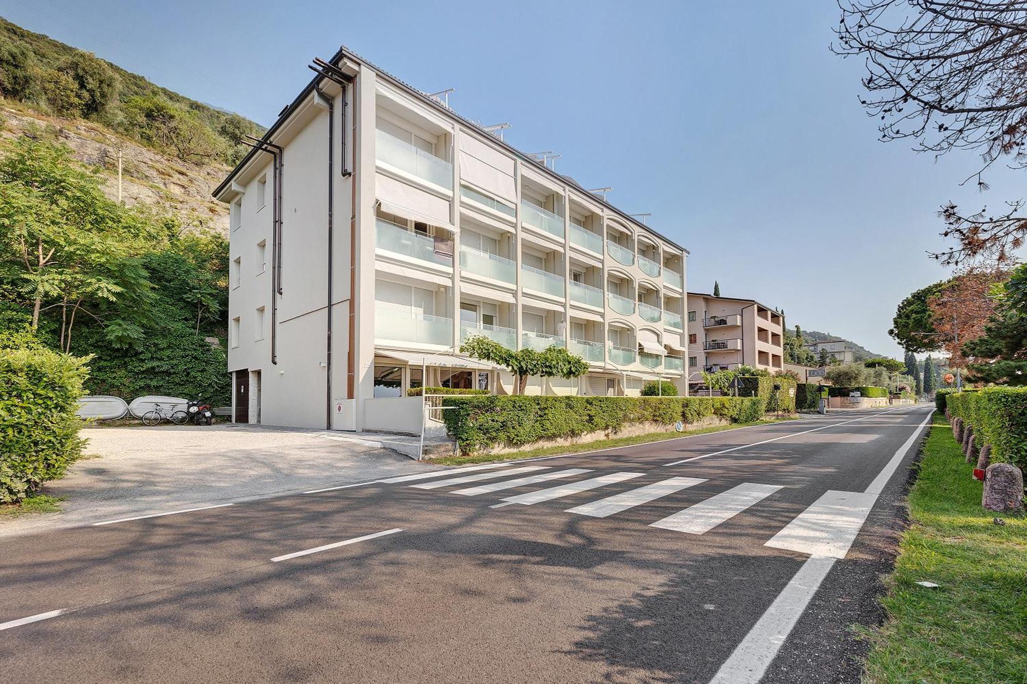 Apt Theo Val Di Sogno Garda Lake 马尔切西内 外观 照片